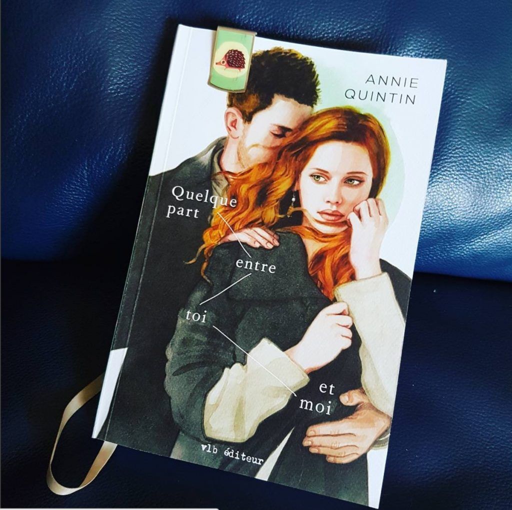 Image: 61bc96991b5d65a97711a6a6_larouquine-quelque-part-entre-toi-et-moi-par-annie-quintin-02-1024x1019-1.jpeg